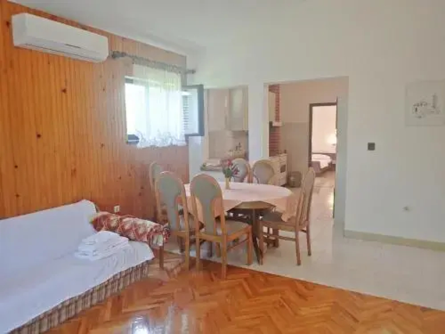 Apartment Ika
