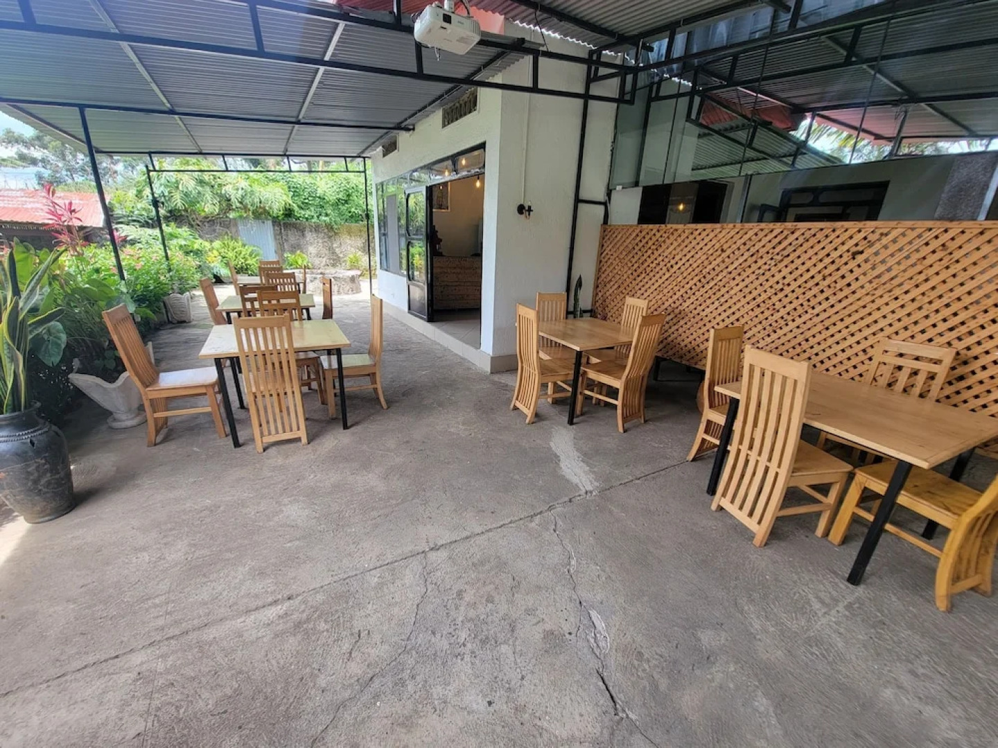 Maddy's Kitchen and Accomodation