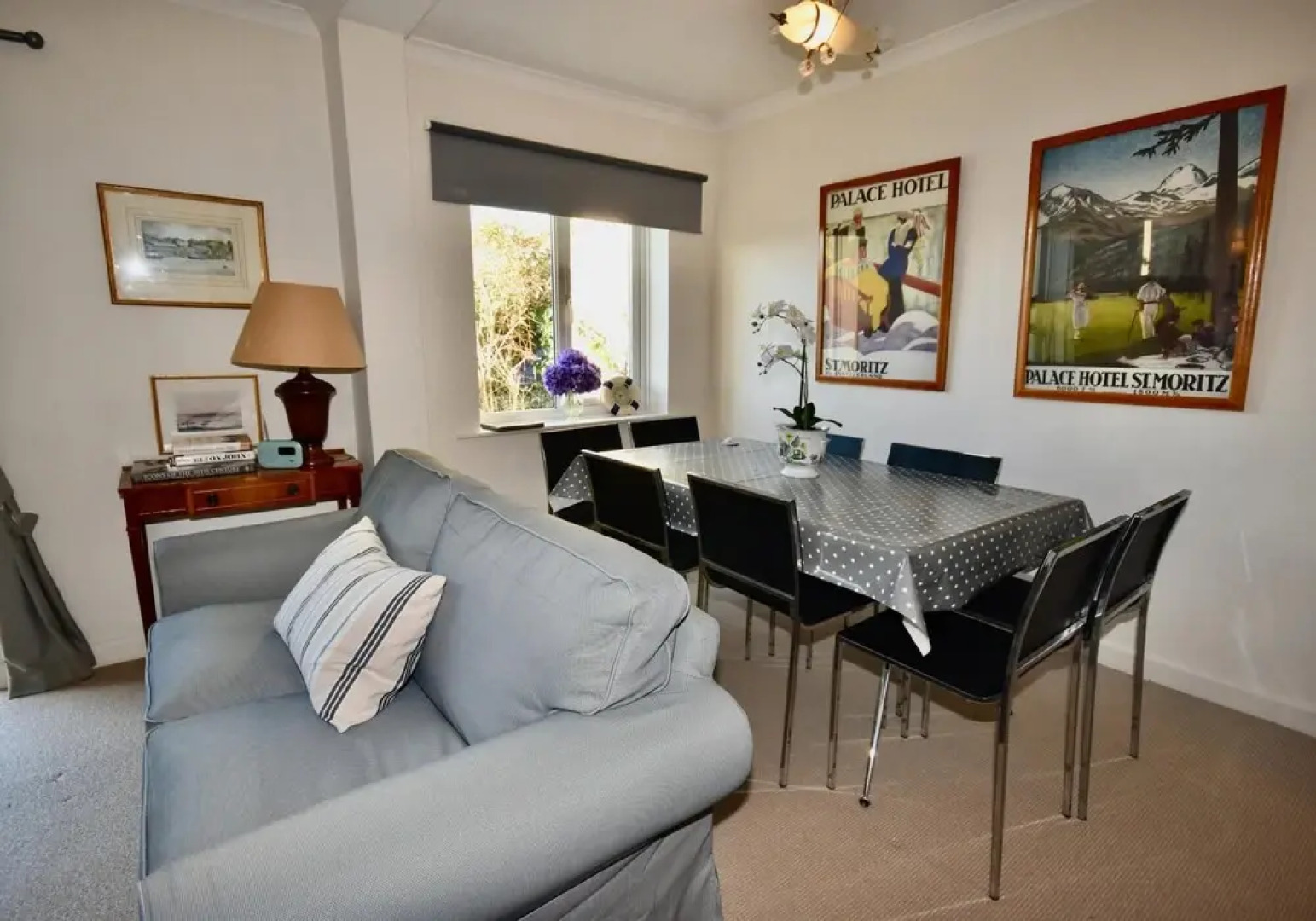 1 Kings Close a Superb Coastal Retreat