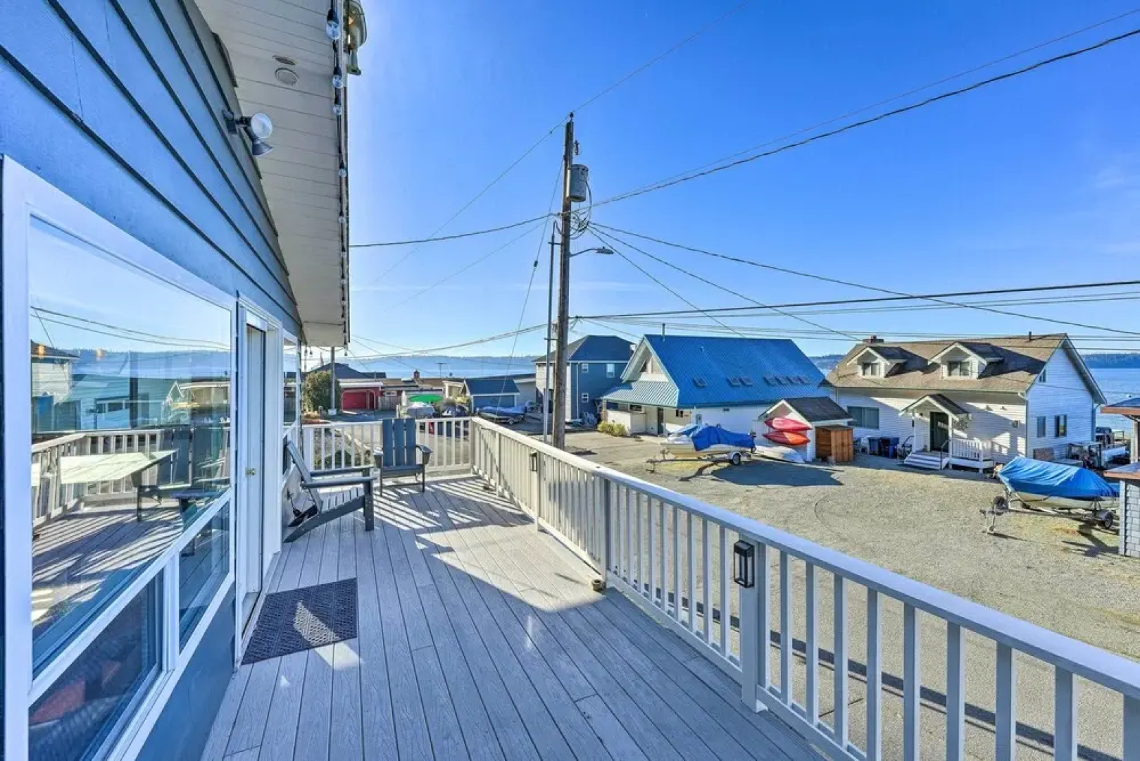 Mckees Beach House w/ Ocean Views, Hot Tub!
