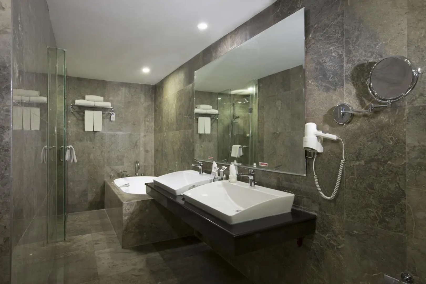 Swiss-Belhotel Lampung