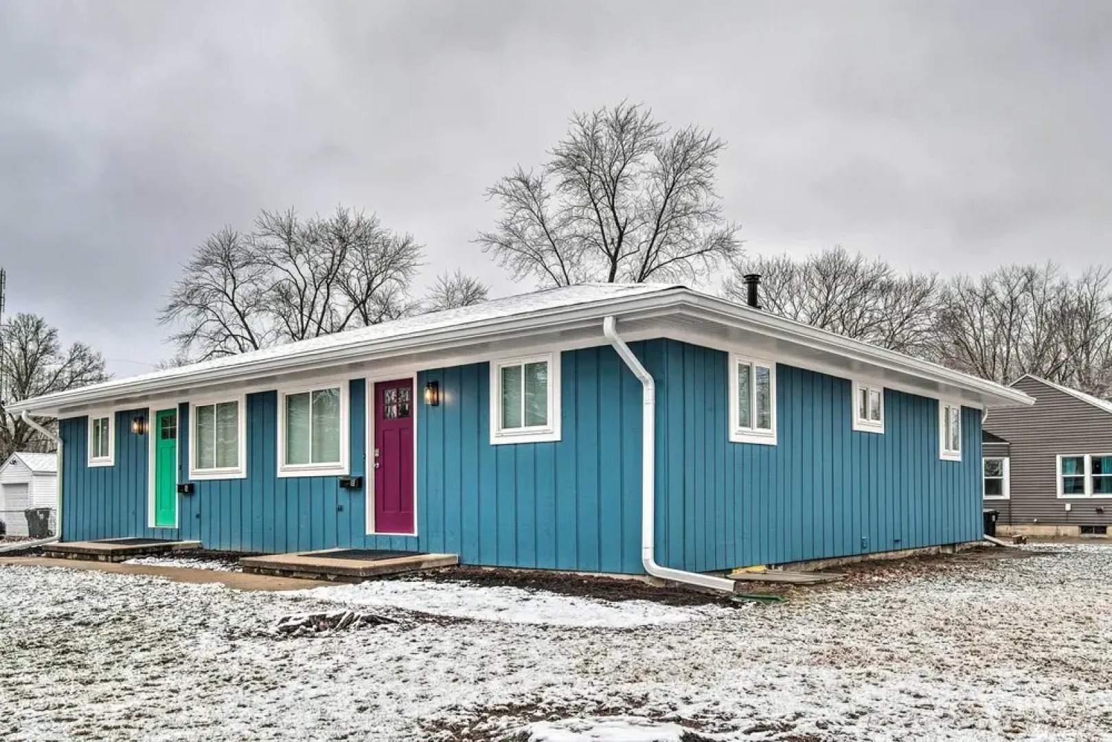 Stylish Vacation Rental - Walk to Isu!