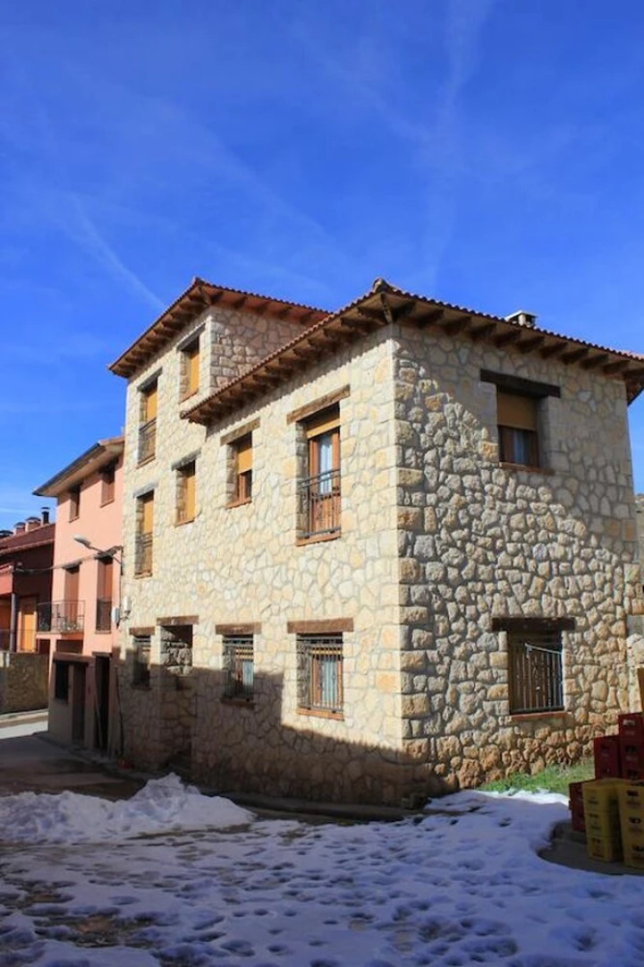 Apartment With 2 Bedrooms in Guadalaviar, With Wonderful Mountain View