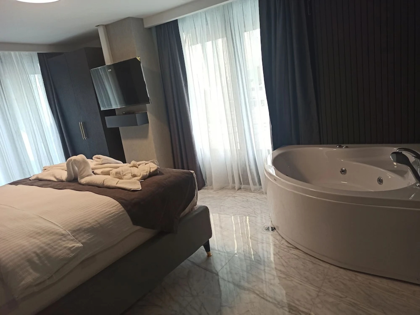 Hotel Kurucesme Business