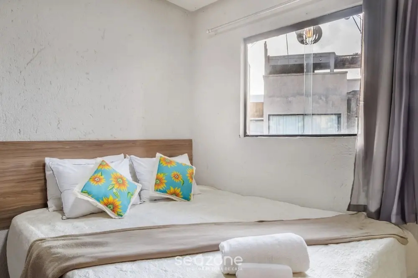 LBH - Houses in a Condominium With Swimming Pool and Barbecue