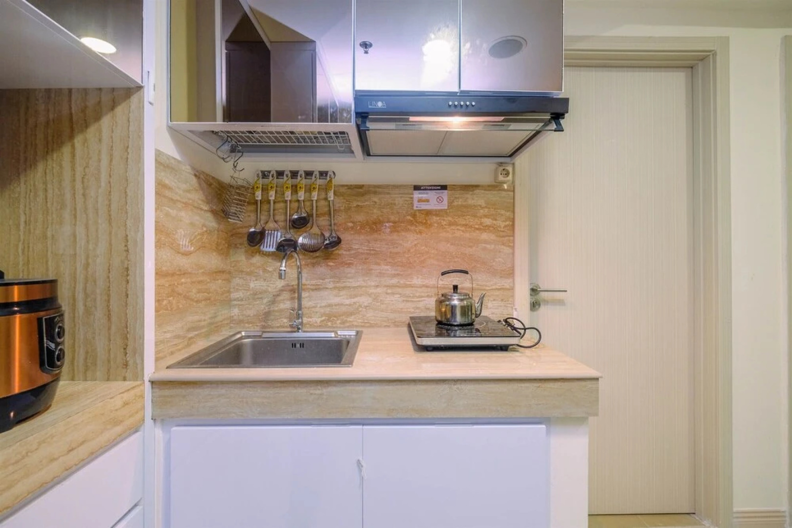 Comfort and Strategic 3BR Meikarta Apartment