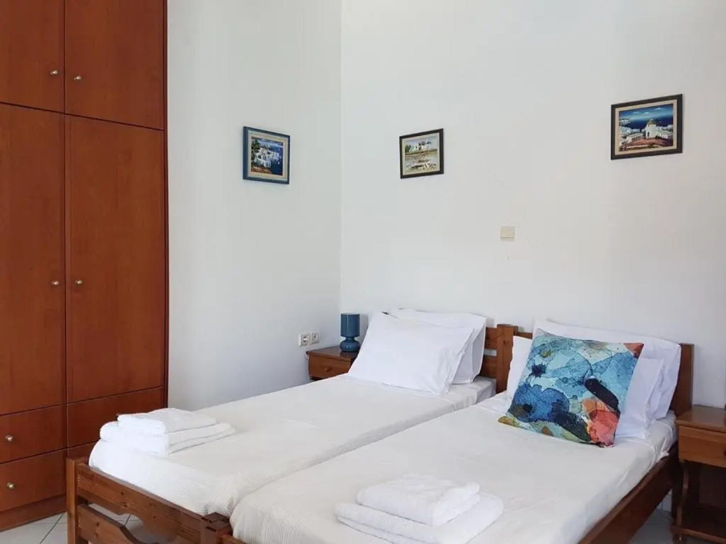 Beachfront studio apartment with incredible views