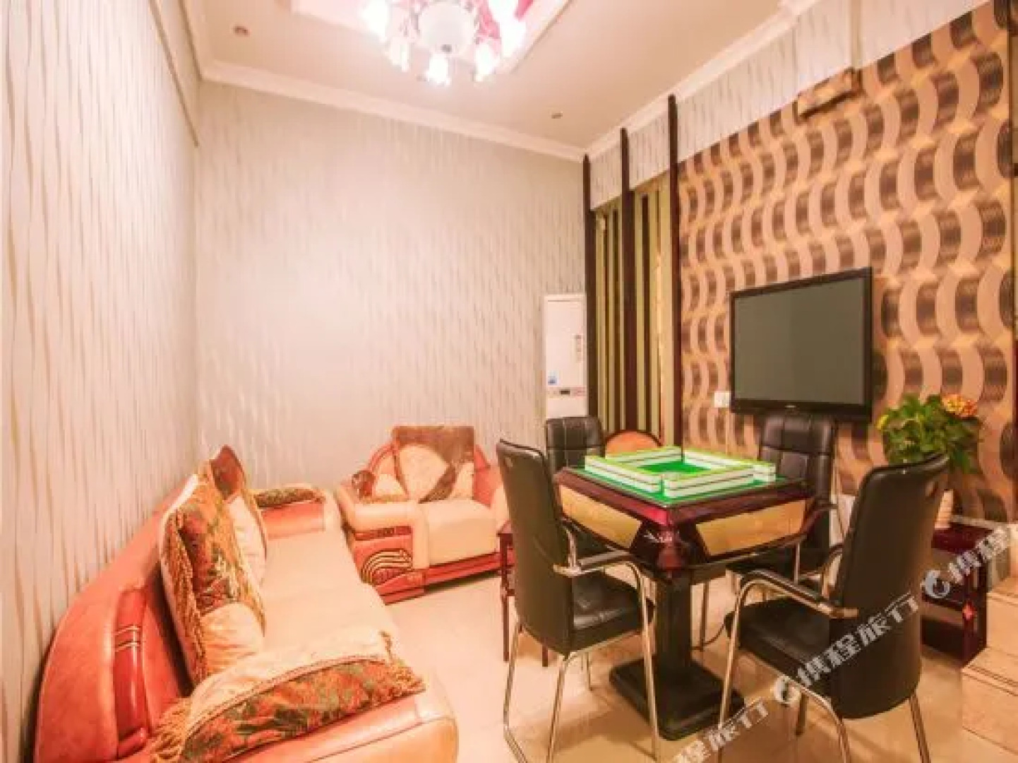 Lijing Business Hotel (Guangyuan High-Speed Railway Station Moer Tiancheng)