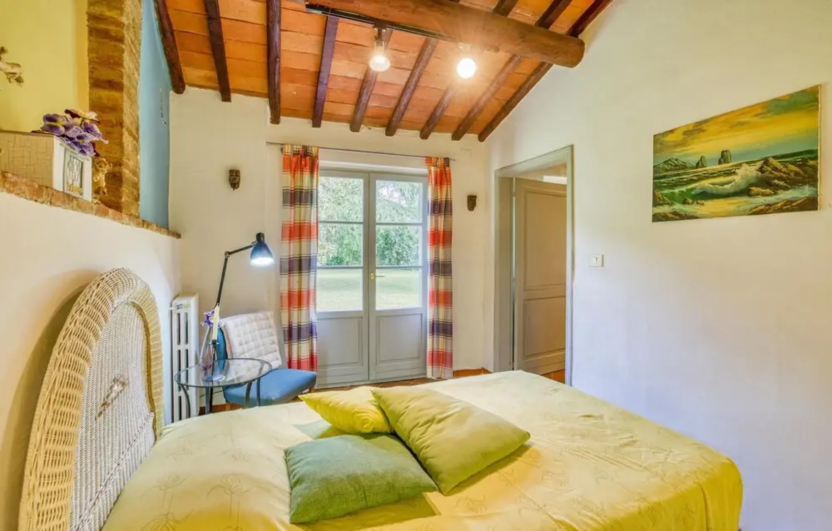 Beautiful Home in Foiano With 5 Bedrooms, Wifi and Outdoor Swimming Pool