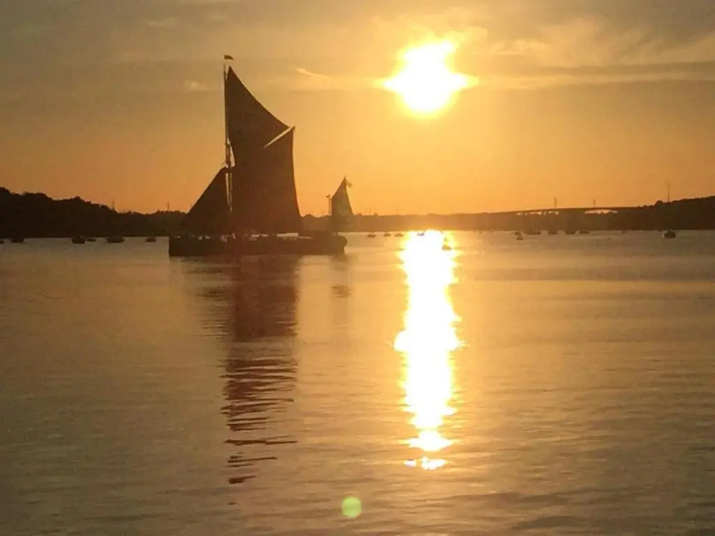 COWES HIGH STREET - 2 Bed Flat - sleeps 2-6 people