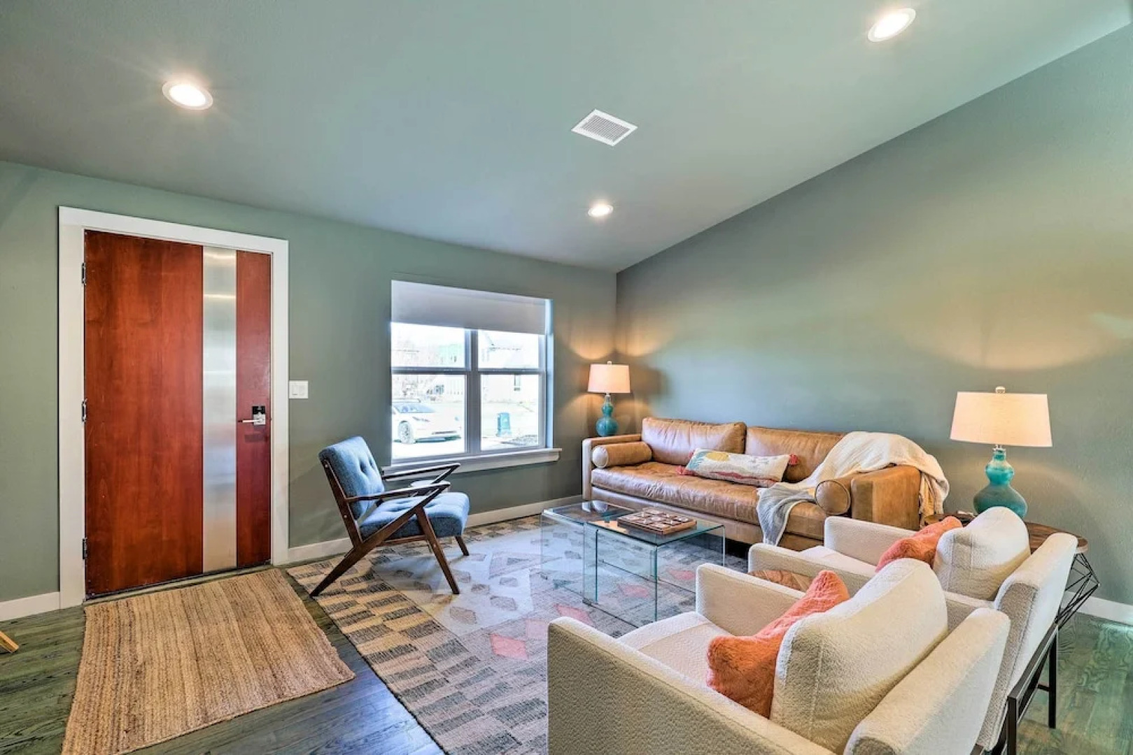 Modern Bentonville Home: Mountain Biker's Paradise