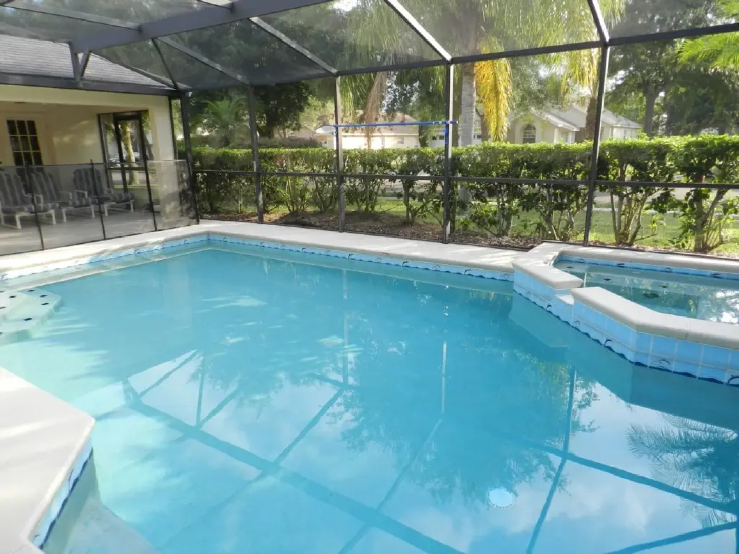 6/3 Pool home with spa and games room!, Clermont, US