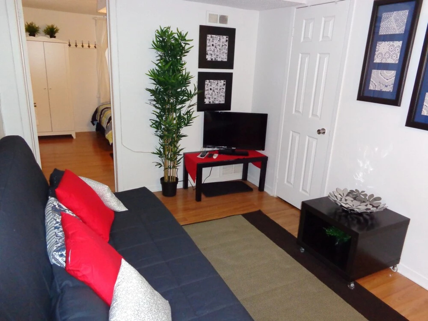 Adib Apartments - 150 Young St, Unit 4 (Basement)