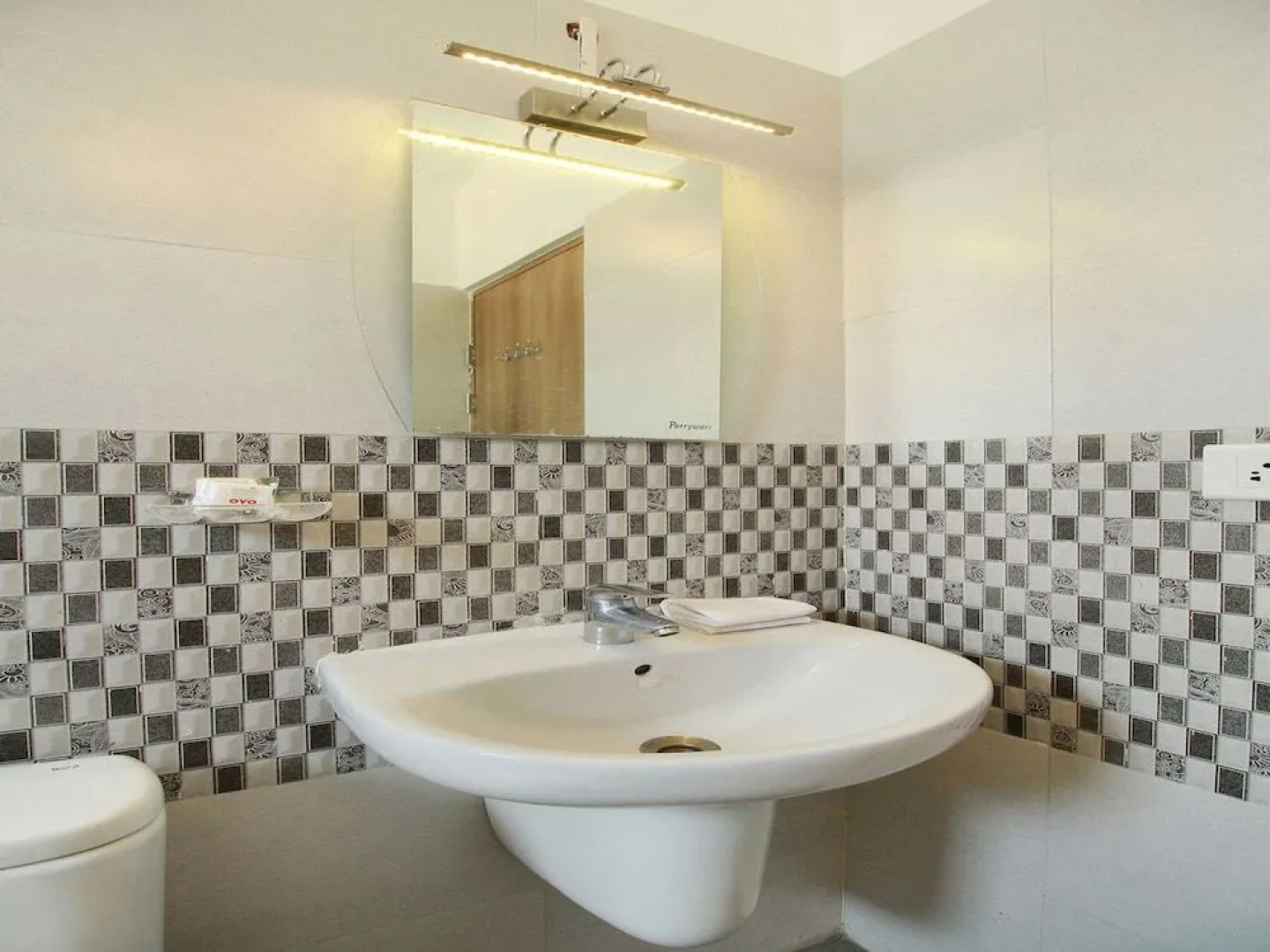 OYO 11870 Home Sea View 2BHK Anumandai Beach