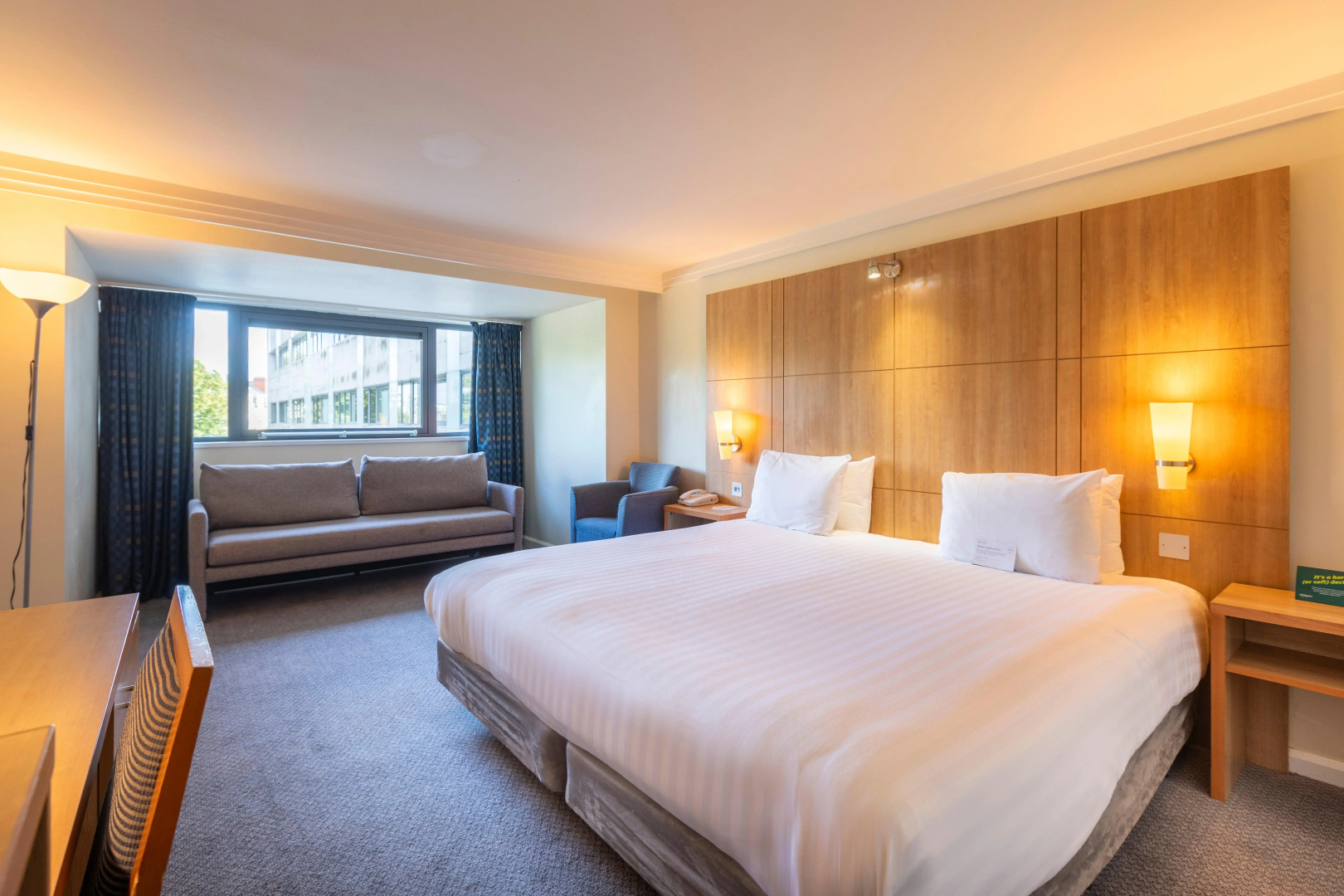 Holiday Inn Cardiff City Centre by IHG