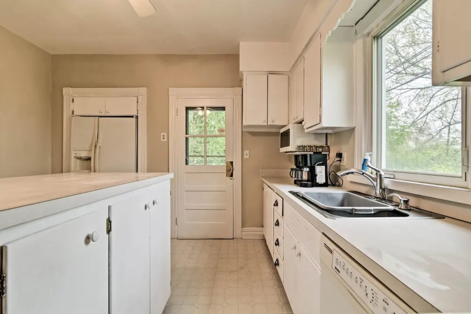 Millburn House w/ Deck - Walk to NYC Transit!