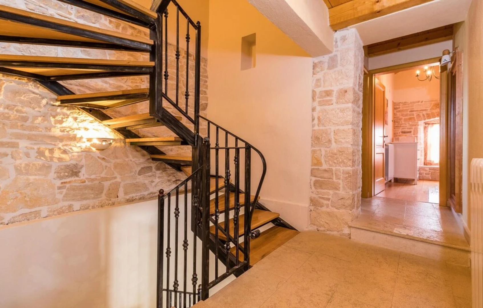 Nice Home in Liznjan With Sauna, Wifi and 4 Bedrooms