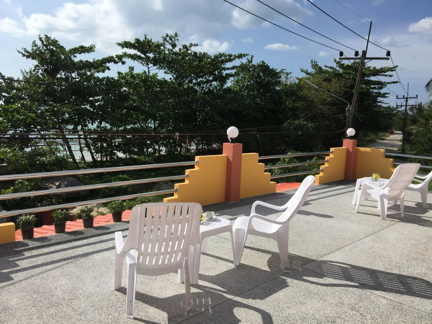 The Royhanna Beach House