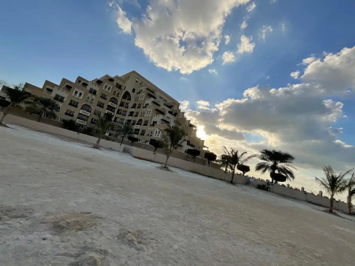 Amazing 1 Bedroom Apartment Next To The Beach