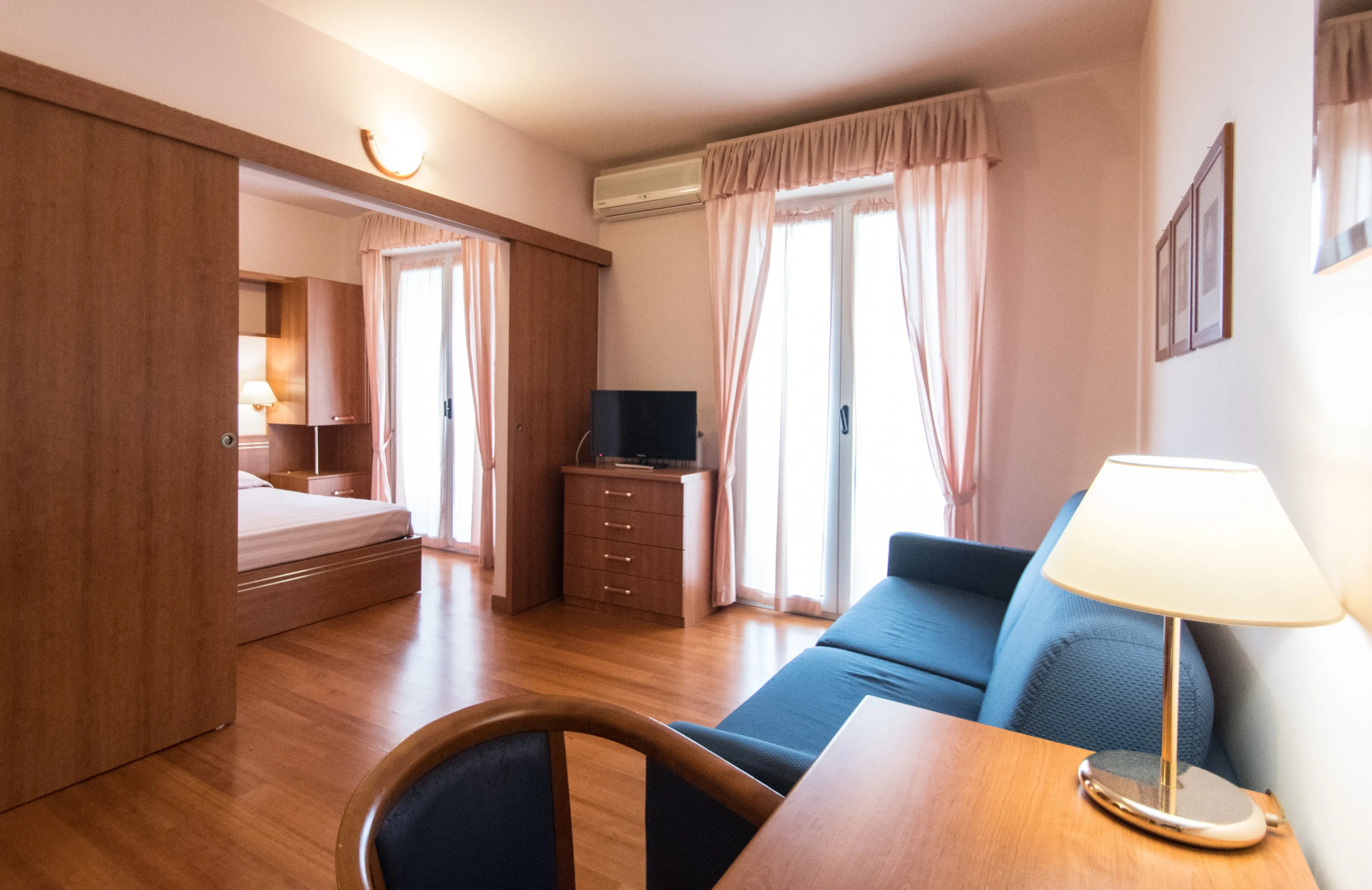 Отель Loano 2 Village