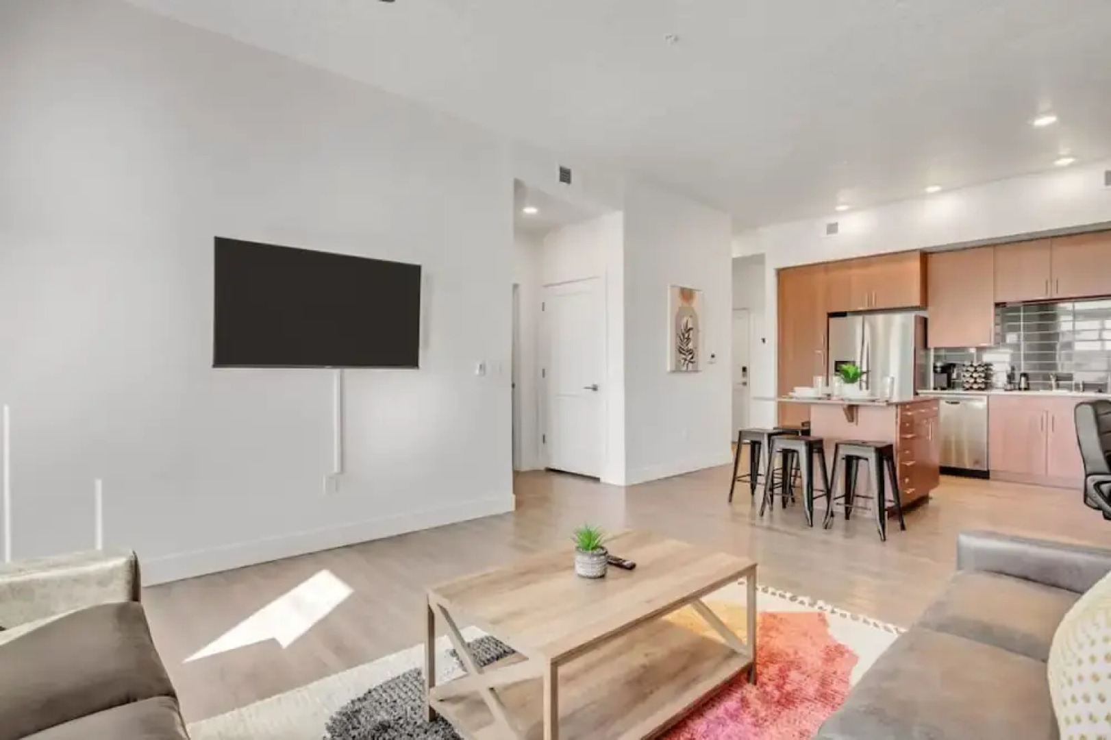 Upscale 2BR w Pool Gym Near Hill AFB