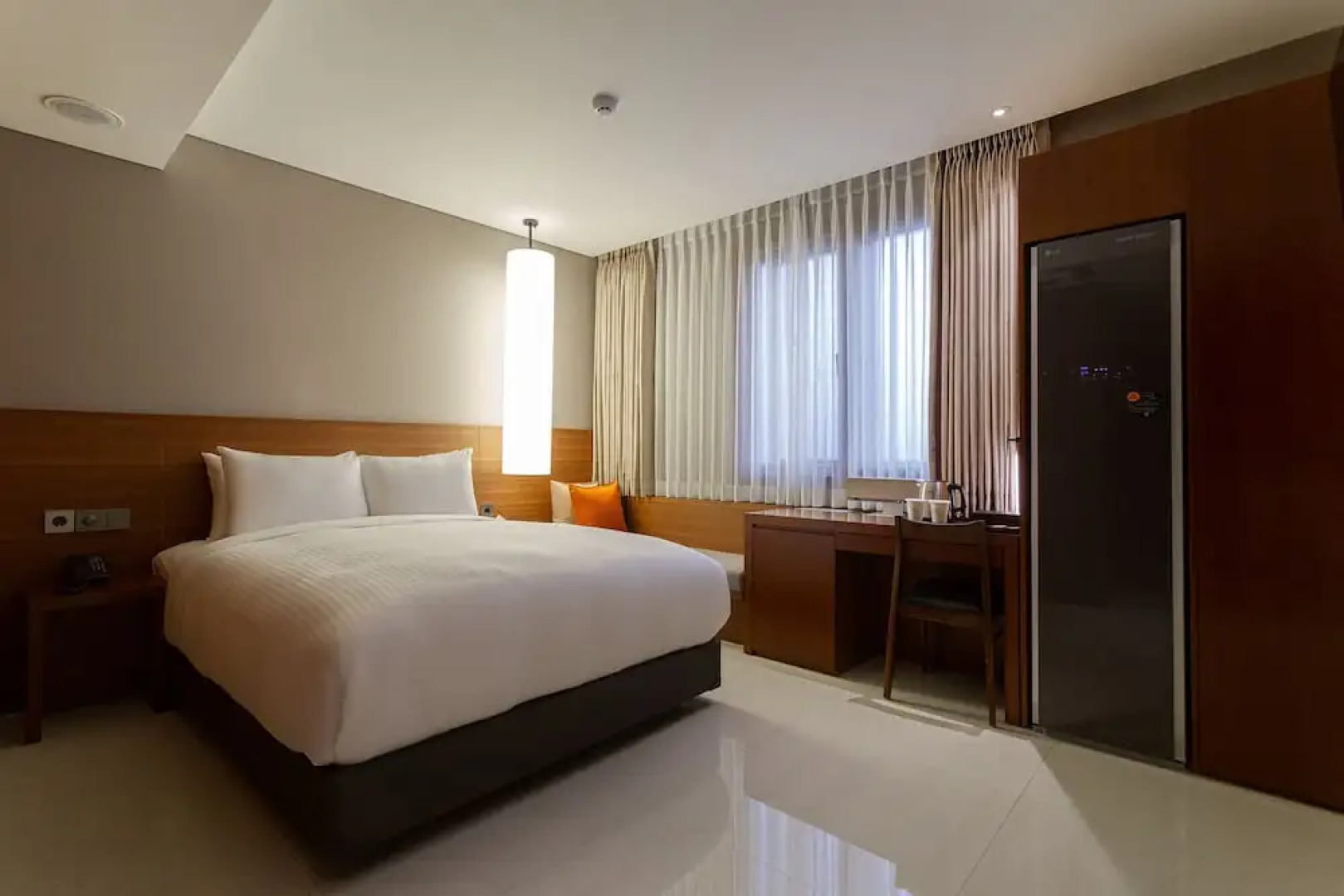 Iksan Business Tourist Hotel
