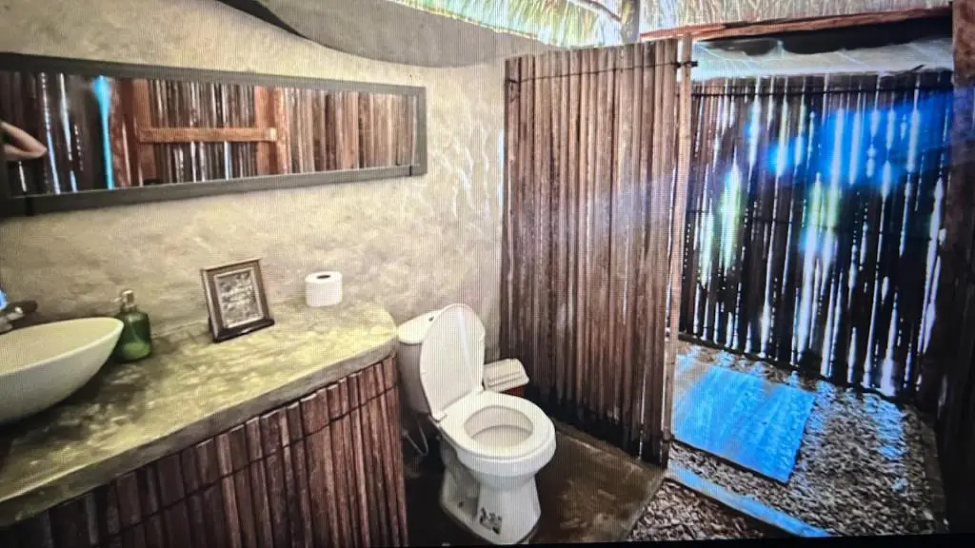 Mistica Island Hostel