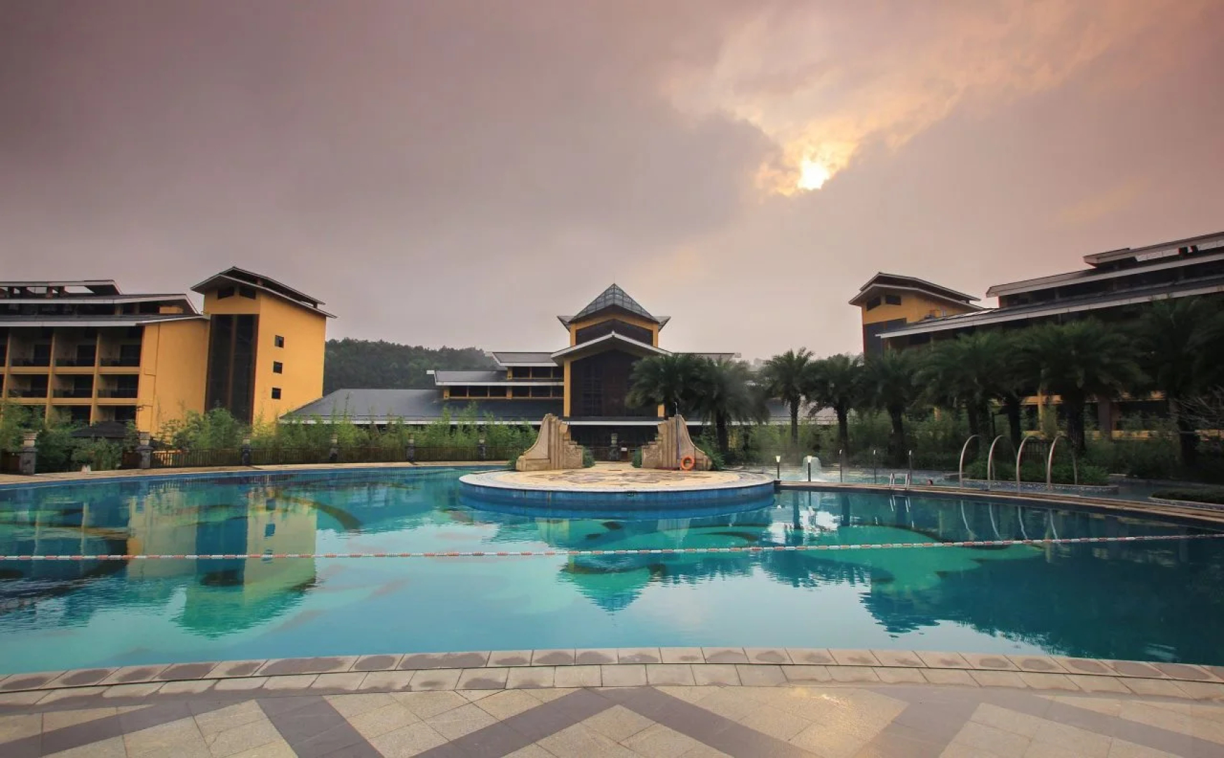 DiPai HotSpring Resort