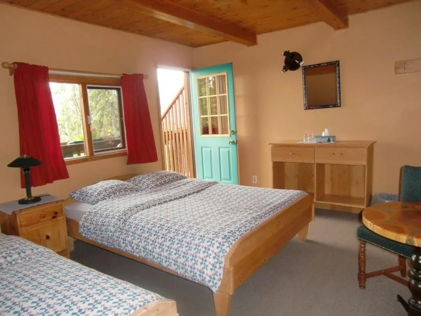 Alexa Chalets - Timber Inn & Restaurant
