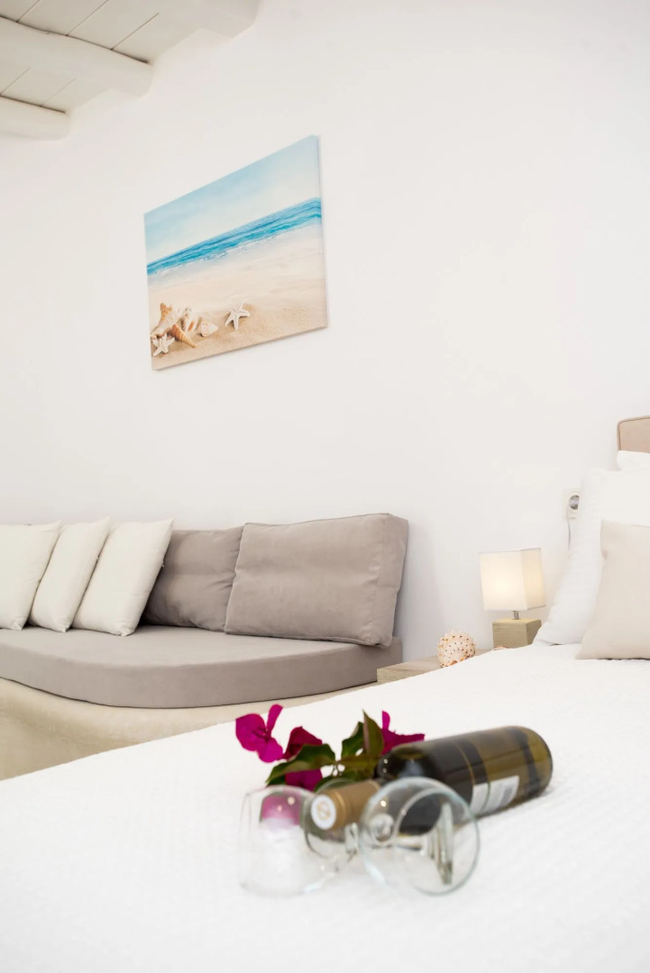 Argiro's Gorgeous Studio In Cycladic