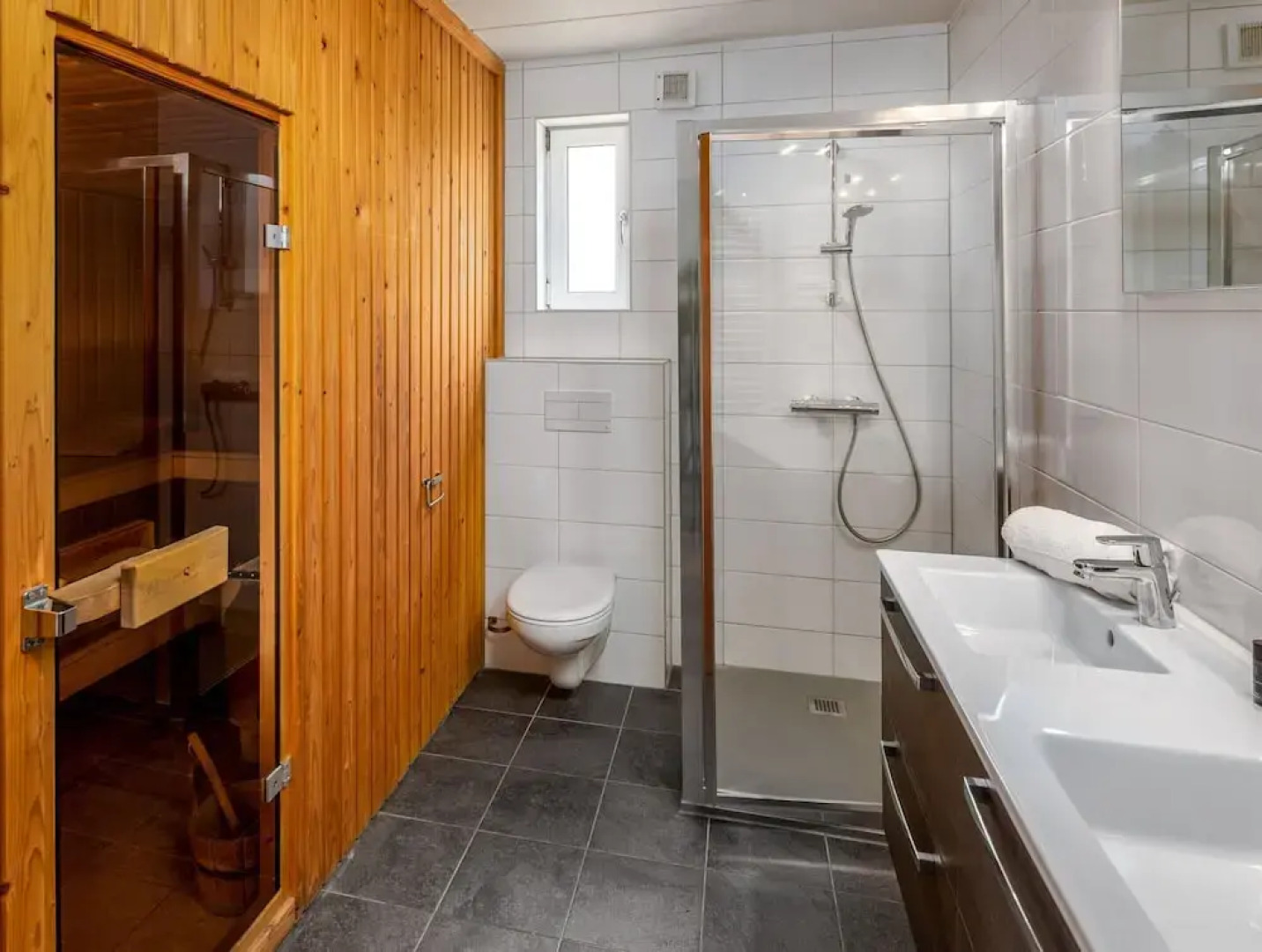 Restyled Villa With Dishwasher and Whirlpool, Near the Sea