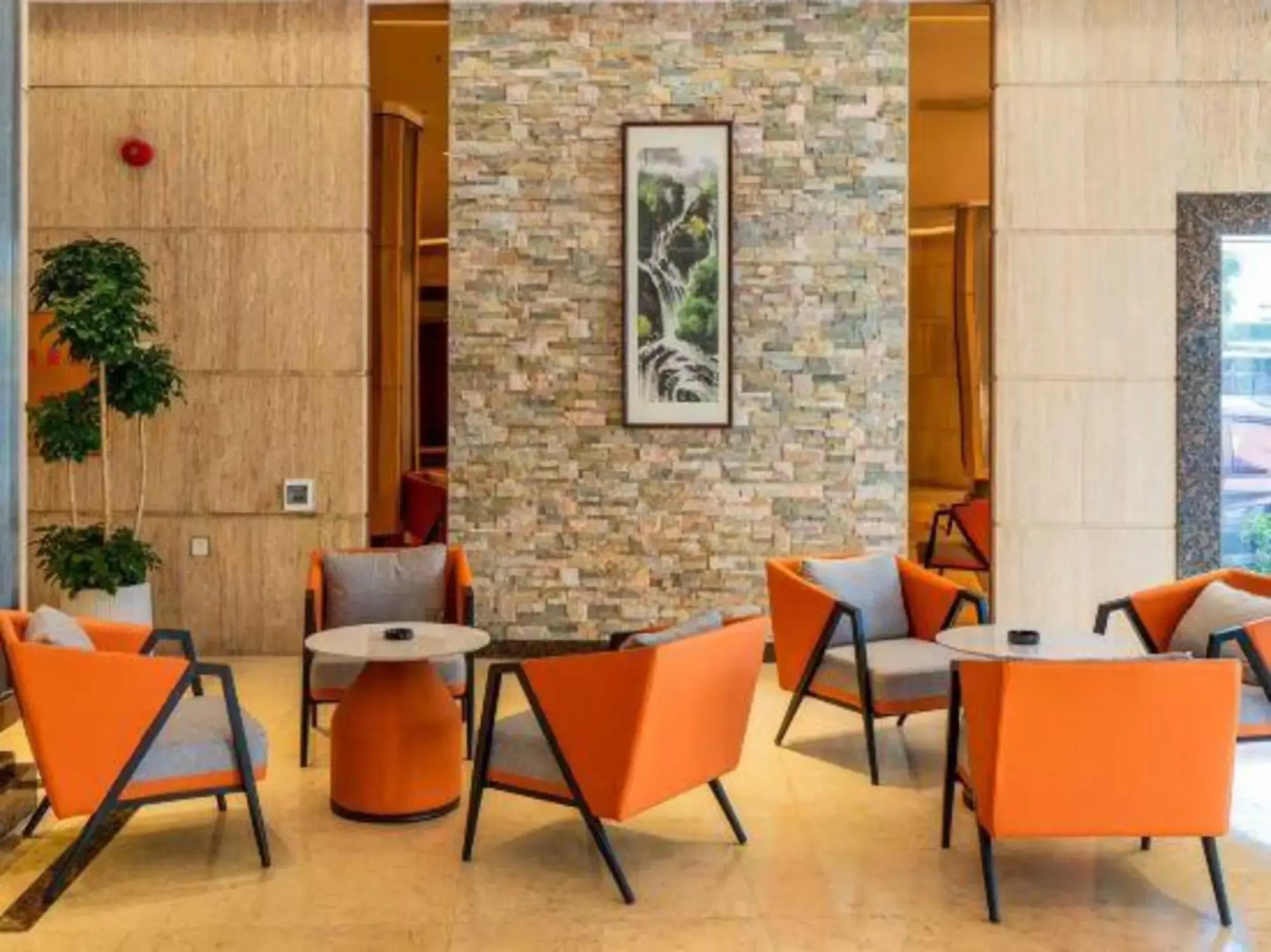 Changhong  Business Hotel