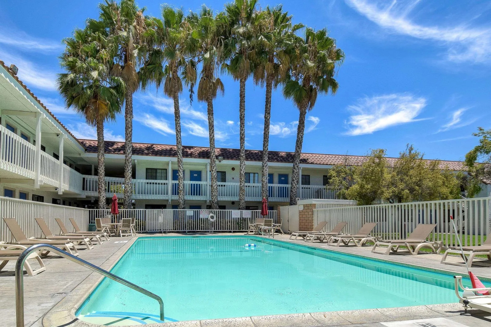 Motel 6 Pomona, CA - Los Angeles