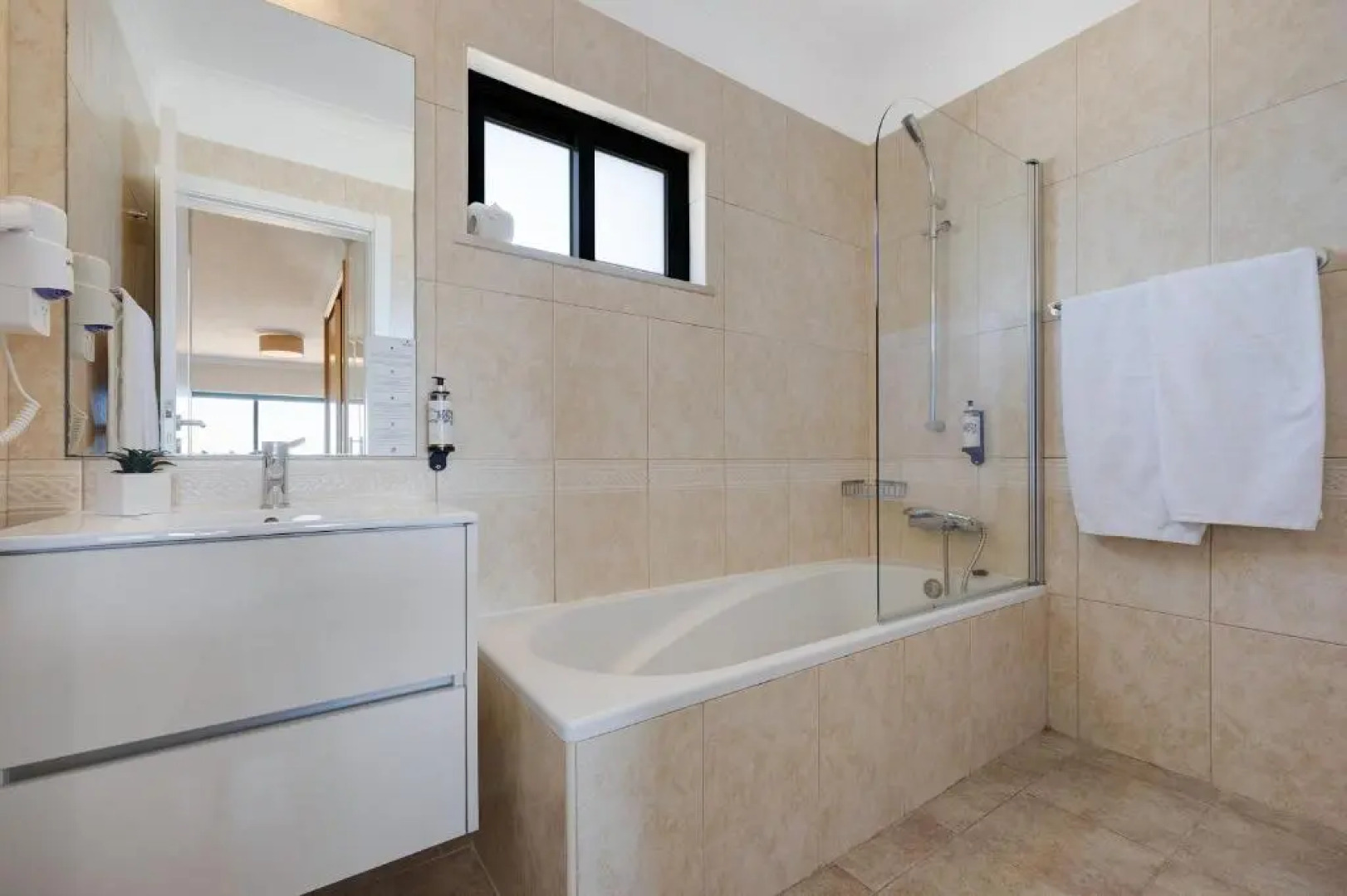 Pestana Gramacho Residence Studio