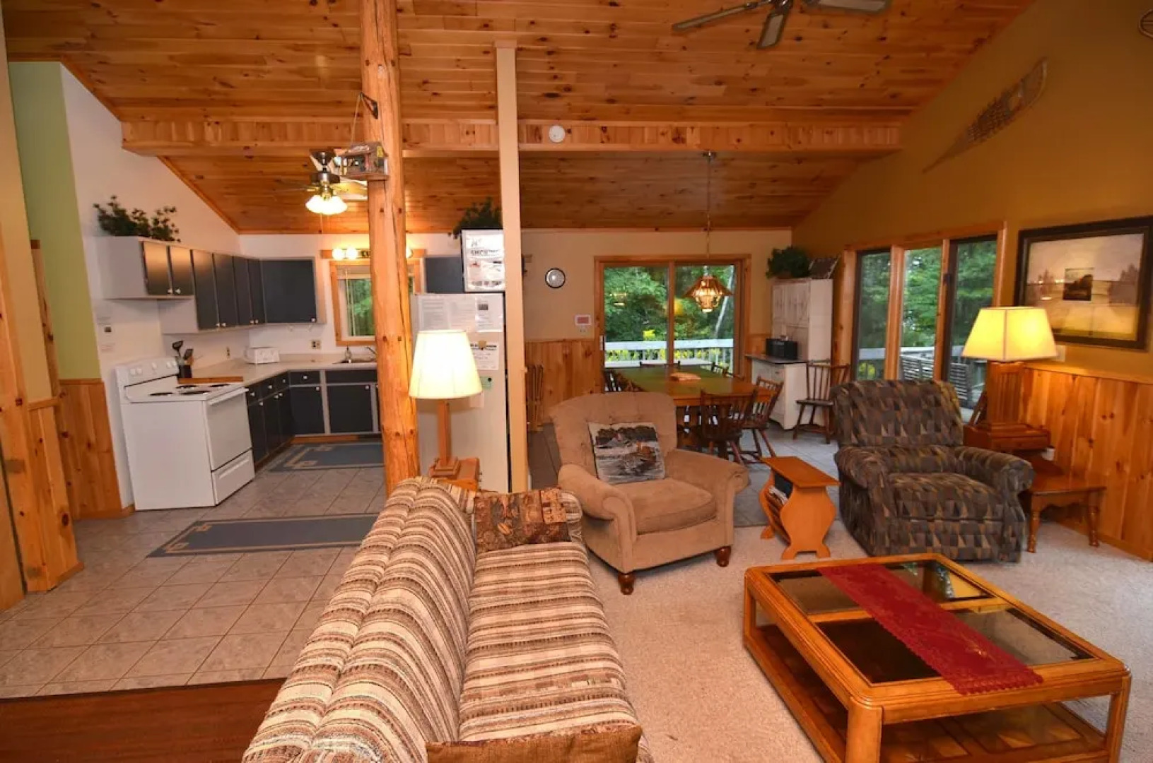 Pineview 3 Bedrooms 2 Bathrooms Condo