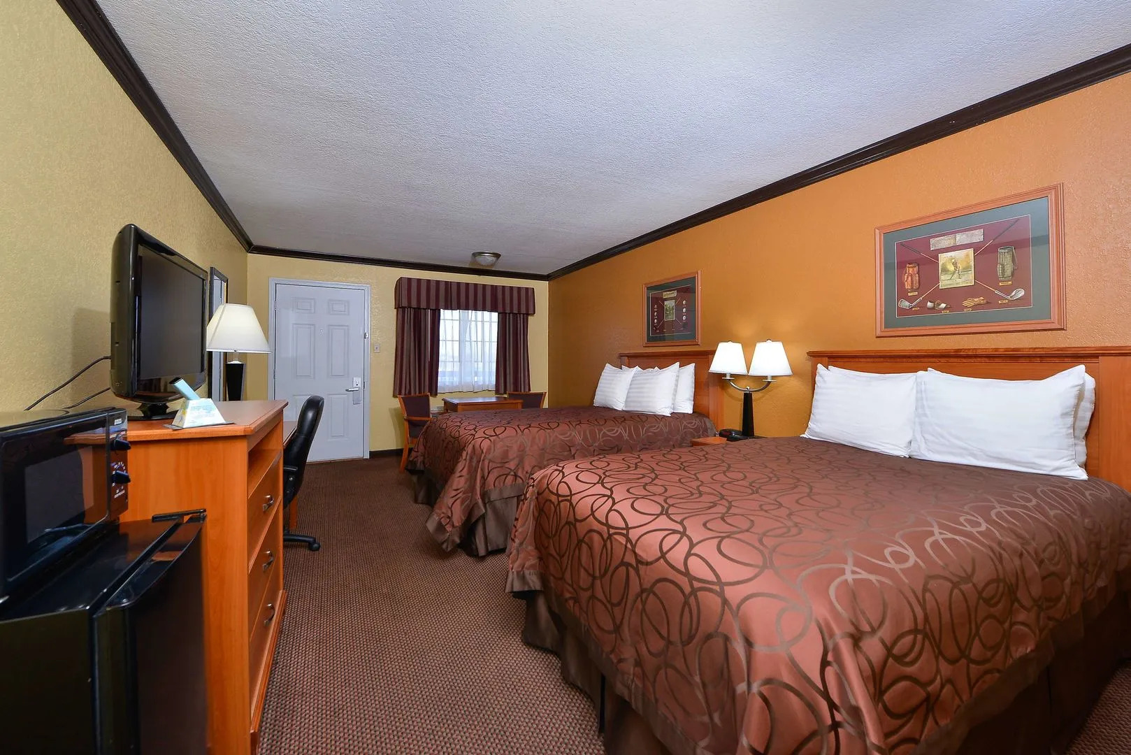 Xecutive Inn and Suites
