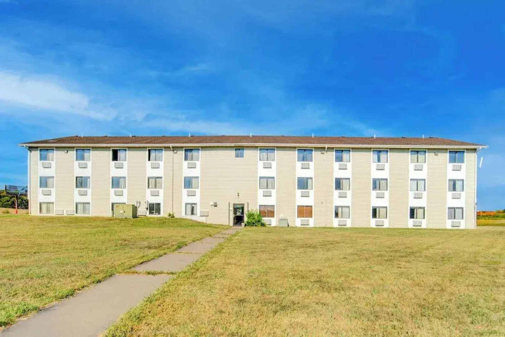 Capital O Amerihost Inn and Suites Kingdom City Hwy 54 MO