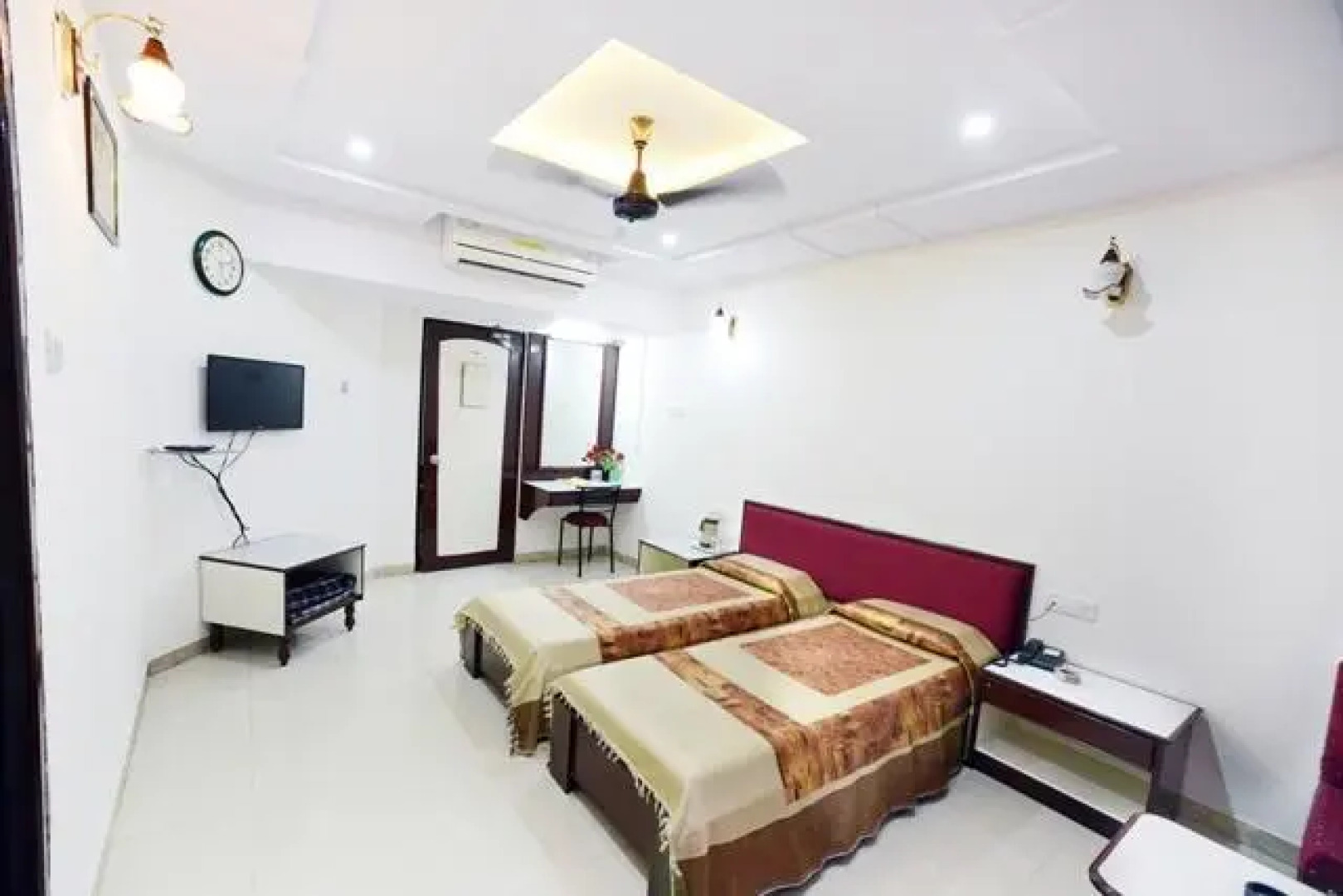 Siddharth Palace Hotel