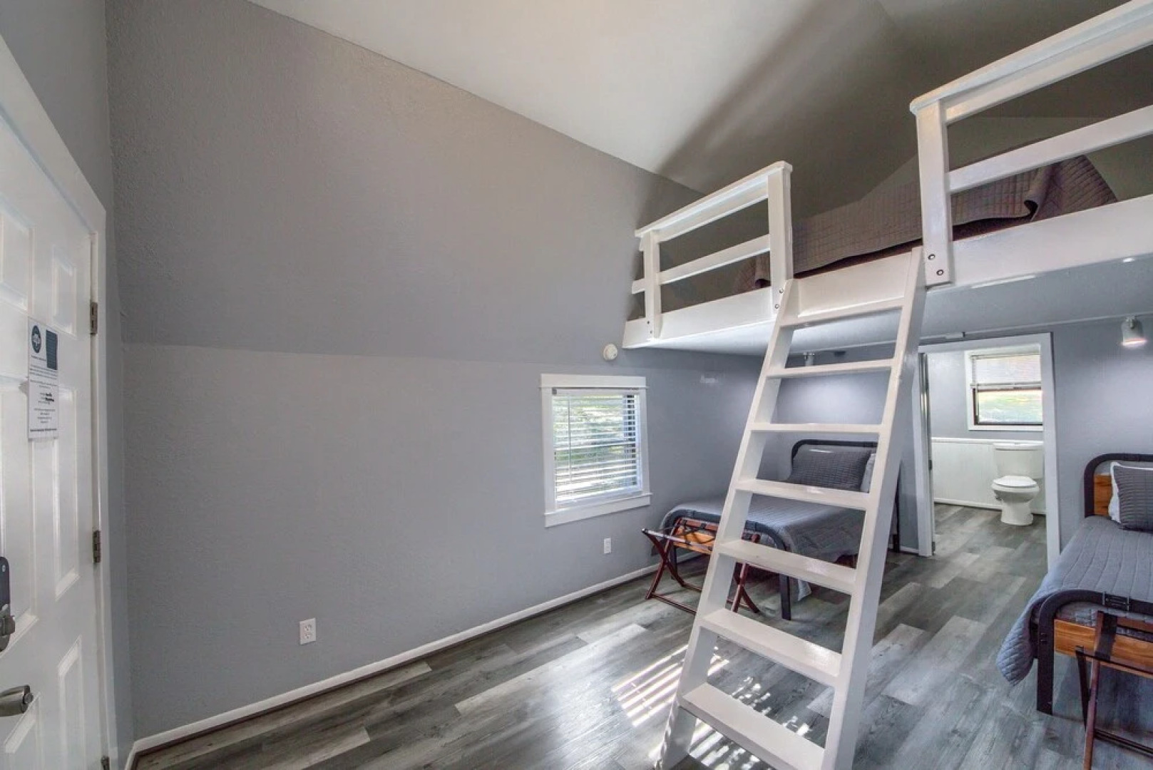 Sweet Annie Ot 250sa 2 Bedroom Home by RedAwning