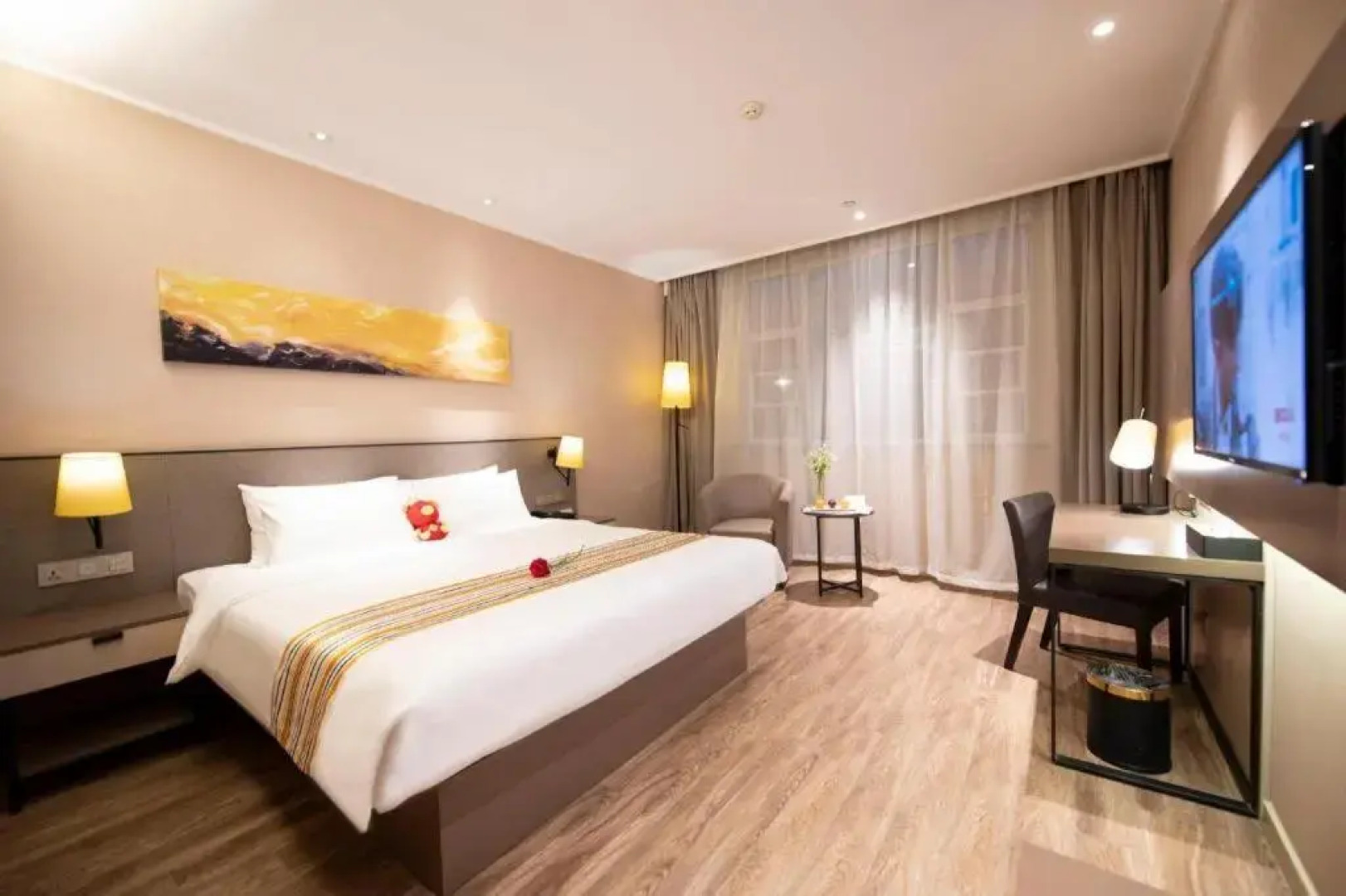 【locals】Taian Taishan District Baolongcity Square