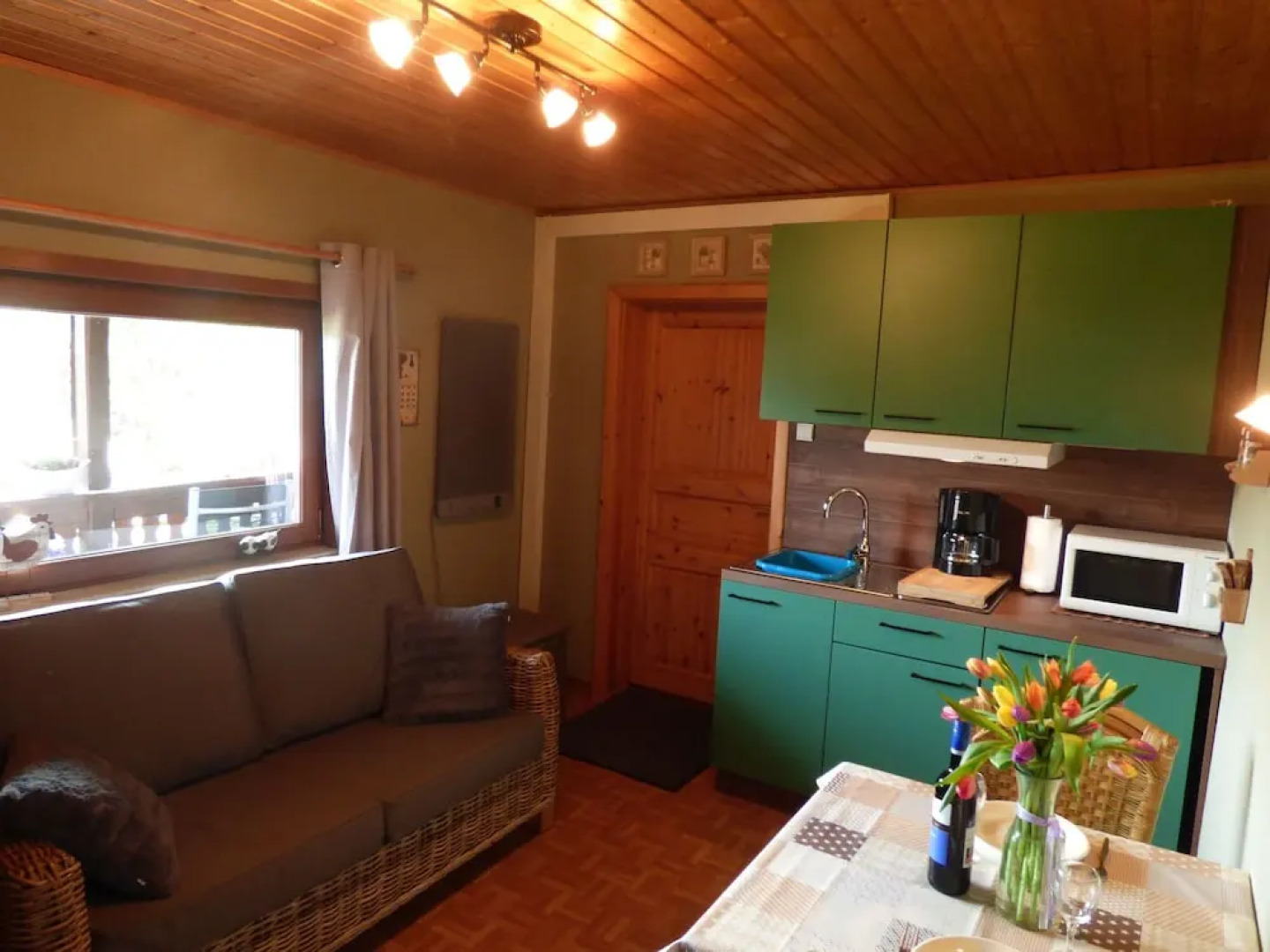 Serene Chalet in Honningen Eifel with garden in the lap of nature