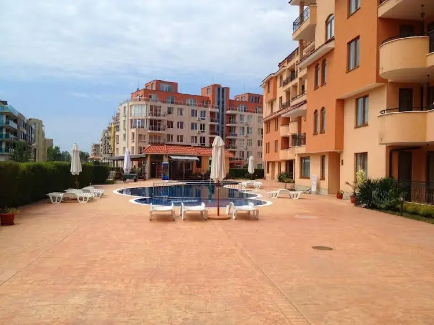 Nicol Apartment in Hermes Complex