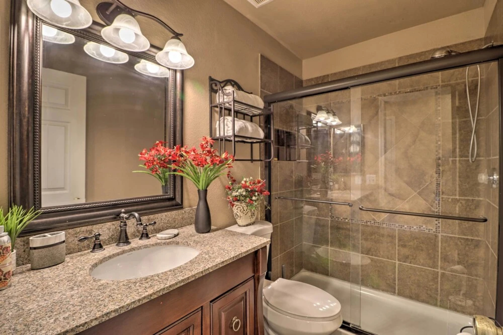 Lavish Family Escape w/ Game Room in Avondale!