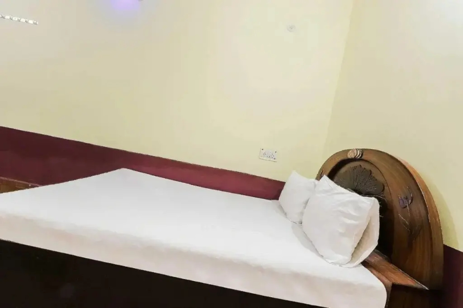 Jyotish House by OYO Rooms