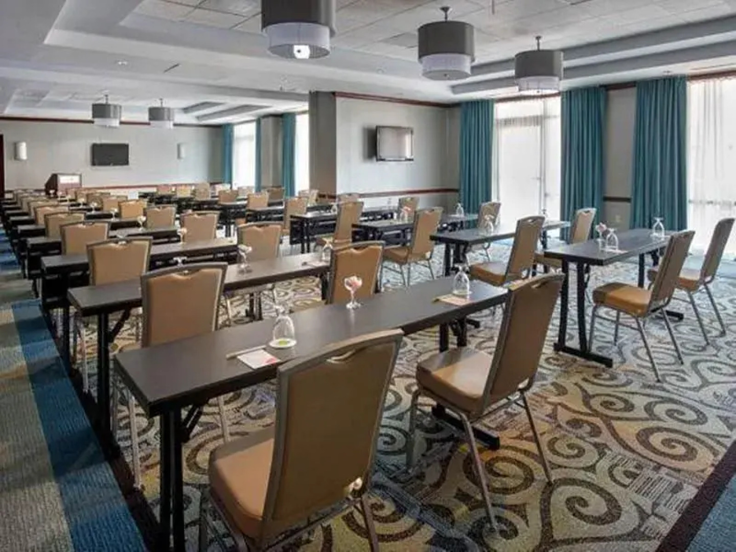 Courtyard Saratoga Springs