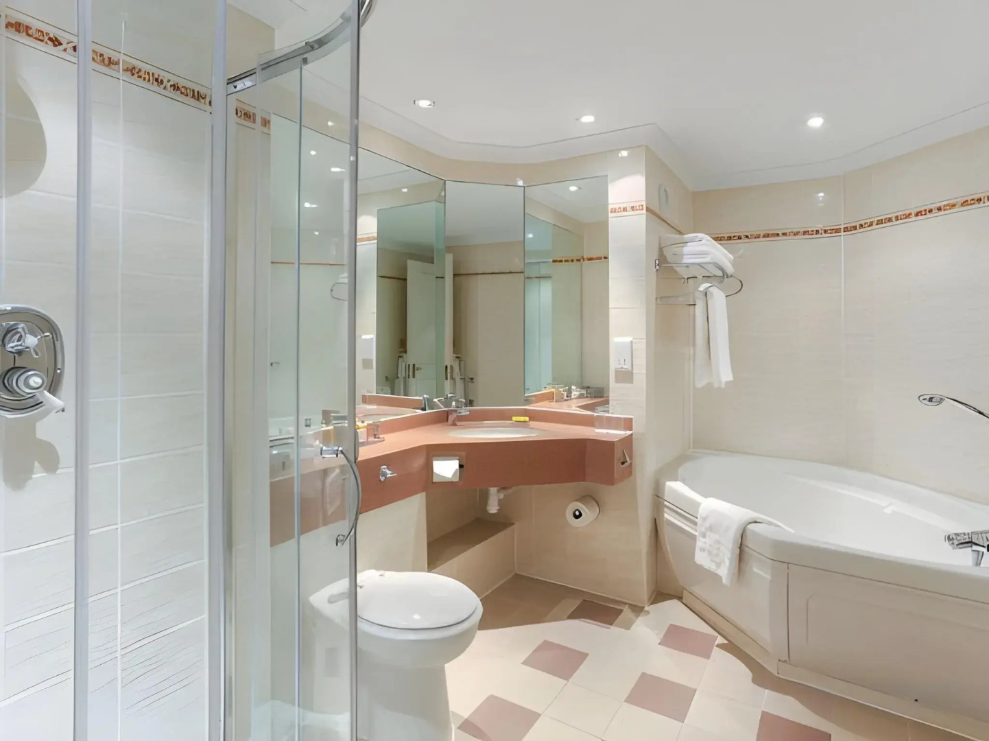 Dalmahoy Hotel & Country Club