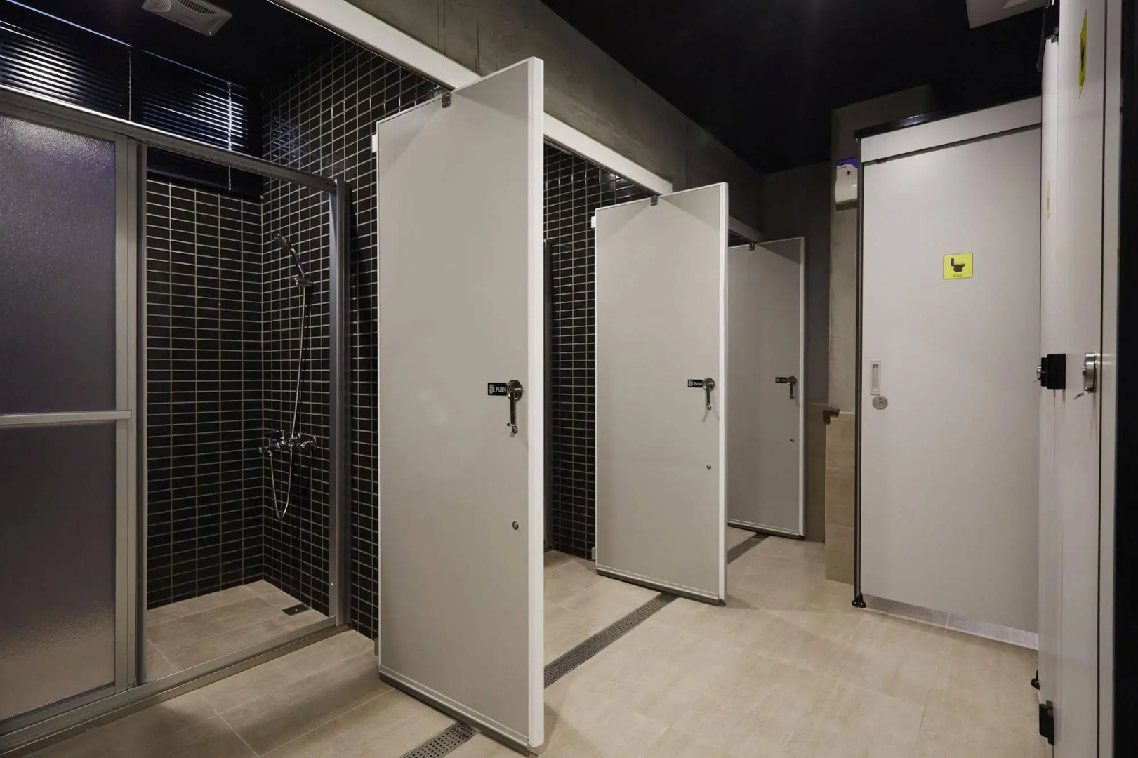 The Packer's Hostel