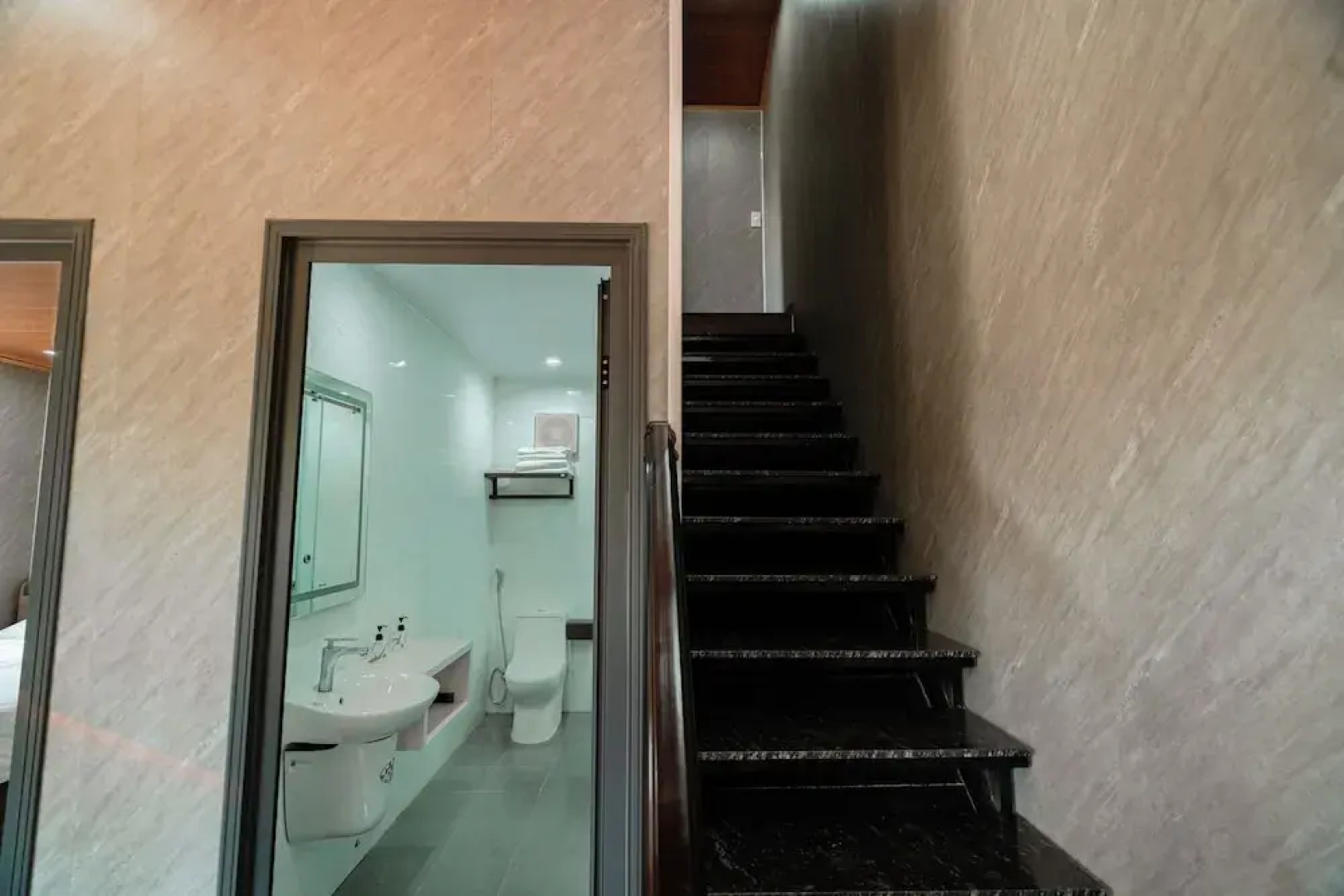 Hoang Thien Homestay & Sport
