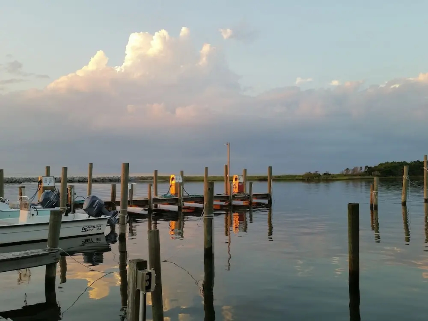 Breakwater Inn