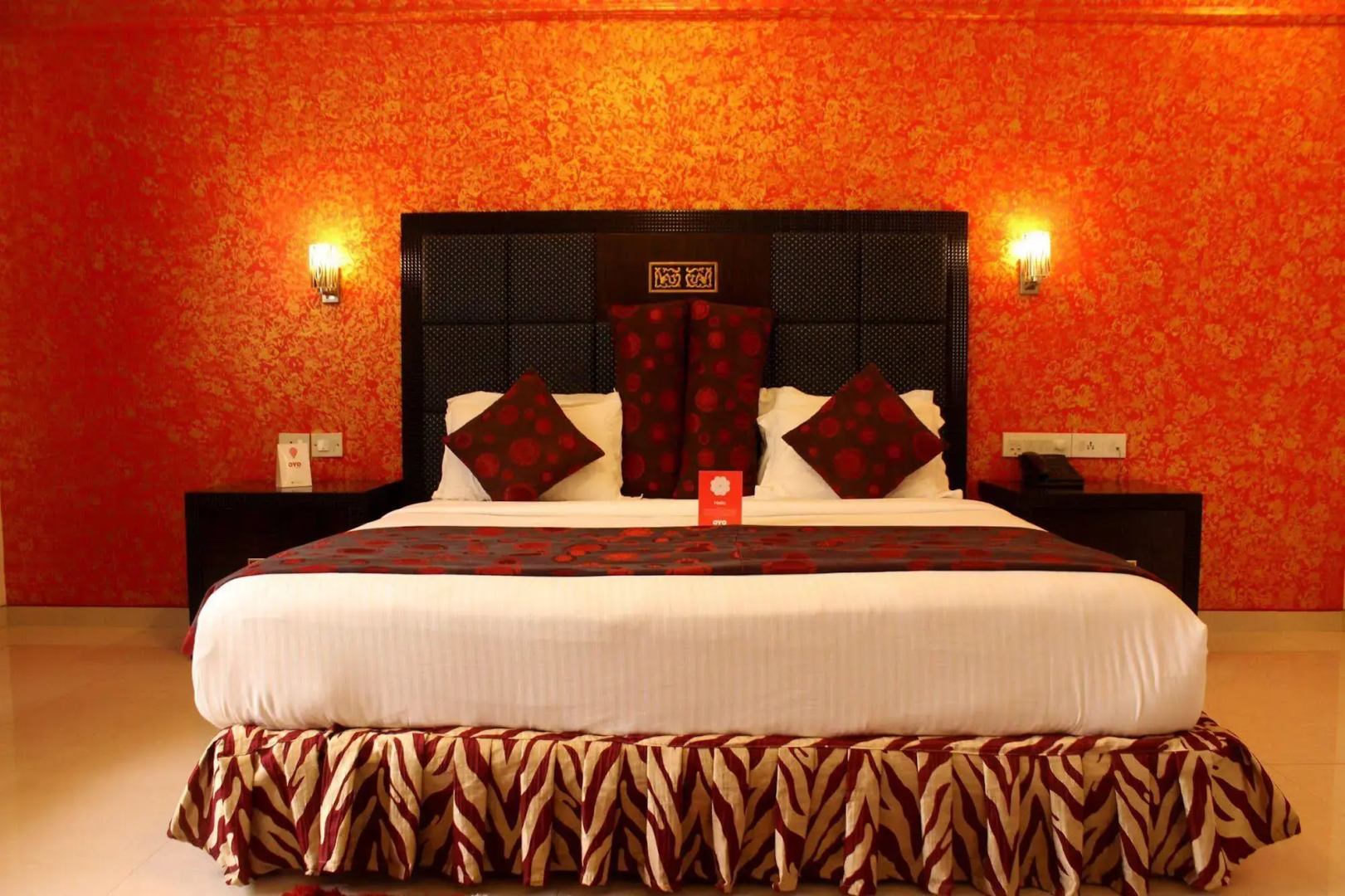 OYO 2303 Hotel Royal Mirage